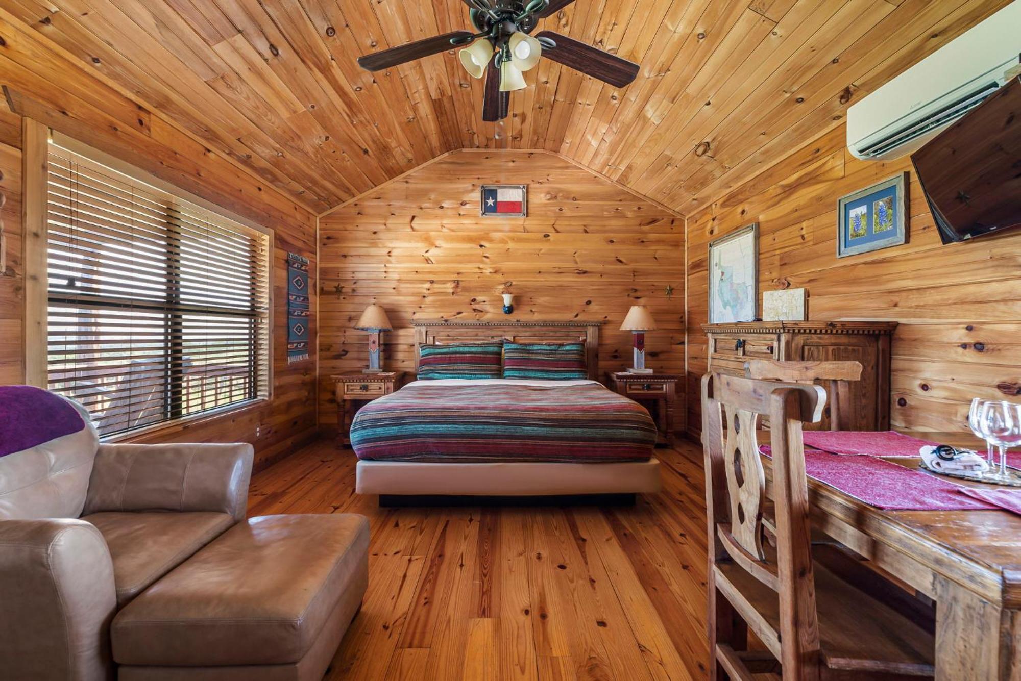 Enchanted Rockview Cabins Crabapple Екстериор снимка