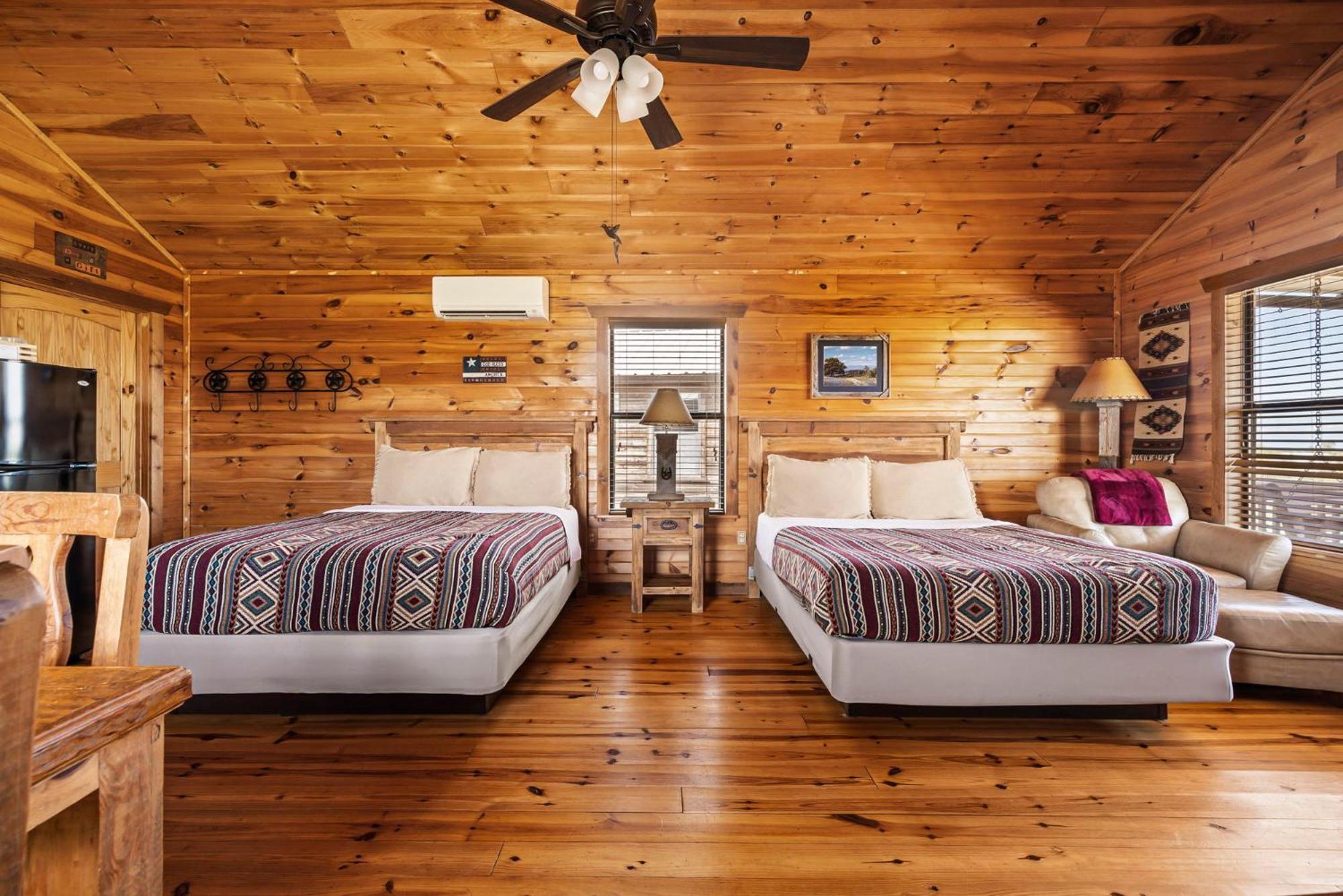 Enchanted Rockview Cabins Crabapple Стая снимка