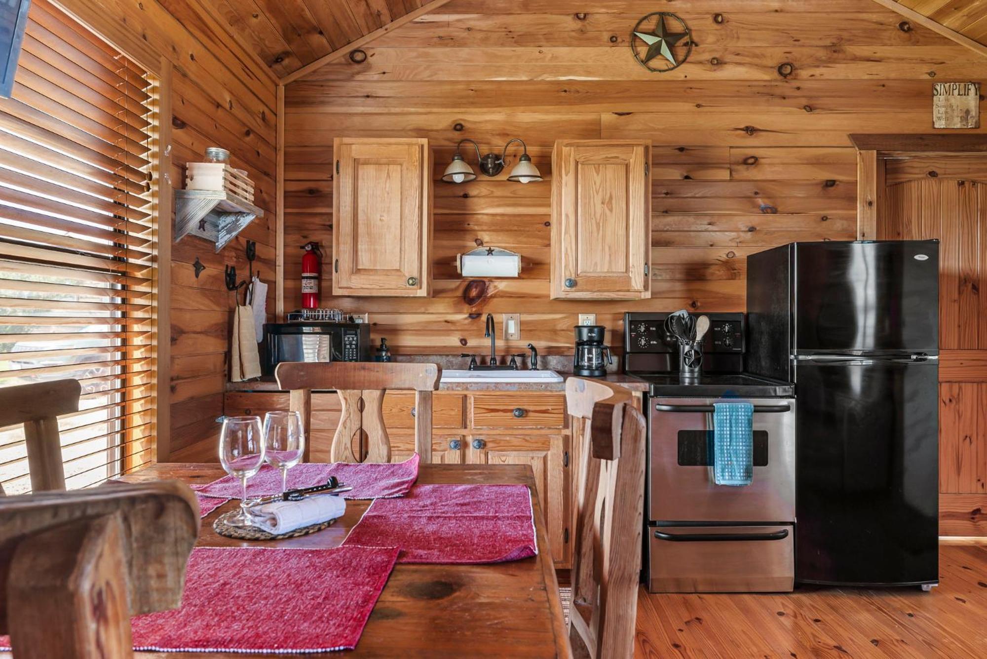 Enchanted Rockview Cabins Crabapple Стая снимка